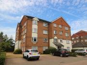 2 Bedroom Flat For Rent In Redhill, Surrey