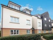 2 bedroom flat for rent in Retreat Way Chigwell IG7