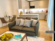 2 bedroom flat for rent in Rochester Place, London, NW1