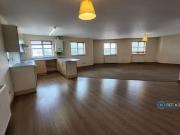2 bedroom flat for rent in Rossmore Court, Ellesmere...