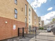 2 bedroom flat for rent in Roxeth Green Avenue, HA2