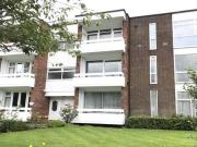 2 bedroom flat for rent in Schools Hill Cheadle SK8