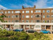 2 bedroom flat for rent in Sheen Court, Richmond, TW10