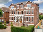 2 bedroom flat for rent in Shorncliffe Road, Folkestone,...