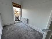 2 bedroom flat for rent in Sidney Road, Beckenham, BR3