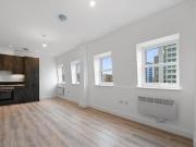 2 Bedroom Flat For Rent In Slough, Berkshire