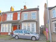 2 bedroom flat for rent in South Avenue Southend On Sea...