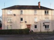 2 bedroom flat for rent in Springfield Square Glasgow G64
