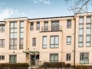 2 bedroom flat for rent in Springhead Parkway,...