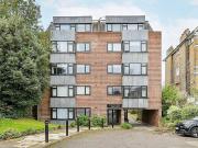 2 bedroom flat for rent in St Andrews Court, Grove Park,...