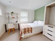 2 bedroom flat for rent in St Anns Court, Leeds, LS5