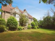 2 bedroom flat for rent in St. Winifreds Road,...