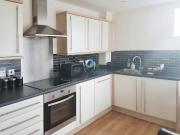 2 bedroom flat for rent in The Junction, Slough, SL2