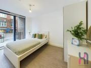 2 bedroom flat for rent in The Landmark, Oldfield Road,...