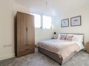 2 bedroom flat for rent in The Lock Fleming Way,...
