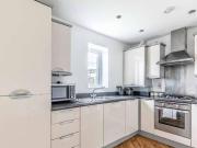 2 bedroom flat for rent in Thornhill Court Slough SL3... 2 bedroom flat for rent in Thornhill Court Slough SL3...