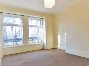 2 bedroom flat for rent in Victoria Road Stretford...