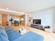2 bedroom flat for rent in Walworth Road, Elephant and...