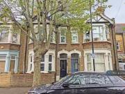 2 bedroom flat for rent in Wanlip Road, London, E13