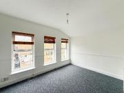 2 bedroom flat for rent in Warrior Square North,...