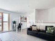 2 bedroom flat for rent in Warton Road E15