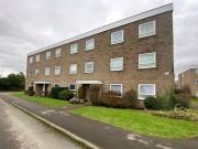 2 bedroom flat for rent in Warwick Road...