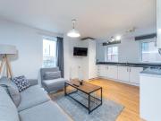 2 bedroom flat for rent in Wellesley Terrace, Micawber...