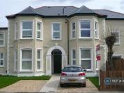 2 bedroom flat for rent in Wellmeadow Road London SE6
