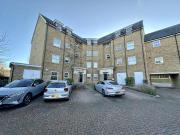 2 bedroom flat for rent in Wells View Drive, Bromley, BR2