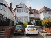 2 bedroom flat for rent in West Heath Drive, NW11