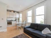 2 Bedroom Flat For Rent In West Kensington, London