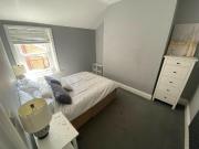 2 bedroom flat for rent in Westbourne Arcade, Poole...