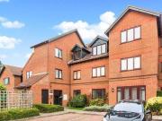 2 bedroom flat for rent in Winnersh RG41