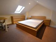 2 bedroom flat for rent in Wokingham Road, Reading, RG6