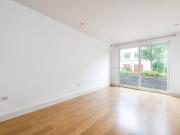 2 bedroom flat for rent in Woodman Mews, Richmond, TW9