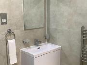 2 bedroom flat for rent in Wren Drive, West Drayton, UB7