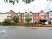 2 bedroom flat for sale