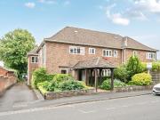 3 bedroom flat for sale