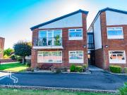 2 bedroom flat for sale