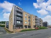 2 bedroom Flat for sale, Albert Street, Baildon, BD17...