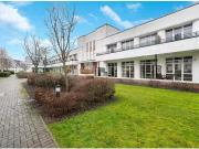 2 bedroom flat for sale, Cairnhill Court, Bearsden,...
