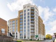 2 bedroom flat for sale in Admiral Court, South Croydon, CR0