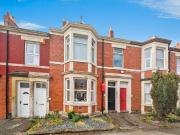 2 bedroom flat for sale in Ashleigh Grove, West Jesmond,...