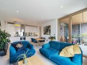 2 Bedroom Flat For Sale In Battersea, London
