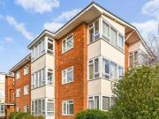 2 Bedroom Flat For Sale In Bognor Regis, West Sussex