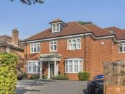 2 bedroom flat for sale in Bradmore Way Brookmans Park...