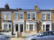 2 Bedroom Flat For Sale In Brixton, London