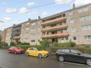 2 bedroom flat for sale in Brownhill Road, Mansewood,...