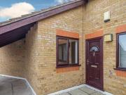 2 Bedroom Flat For Sale In Bushmead, Luton