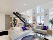 2 Bedroom Flat For Sale In Canary Wharf, London